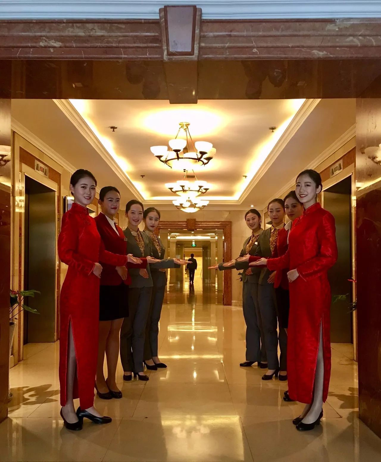 民航學子出色完成全省委經濟工作會議禮儀服務，展現專業風采