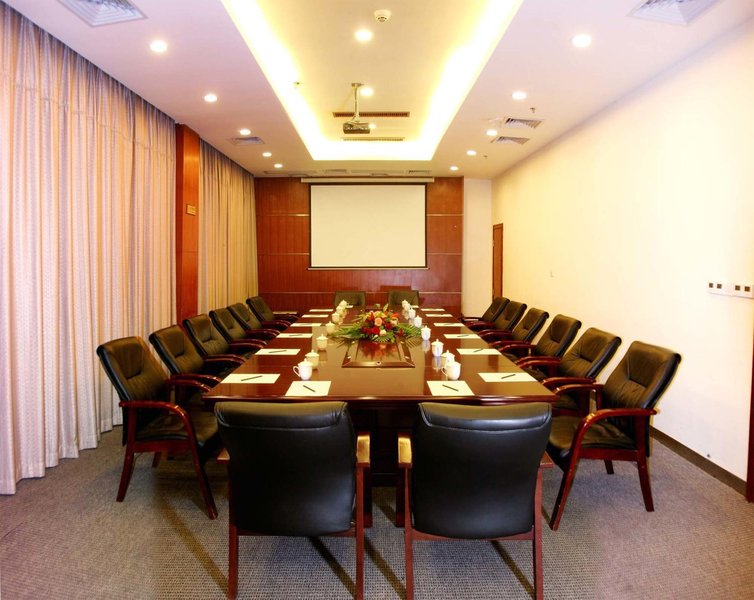 廣州健力百合酒店 專業(yè)禮儀服務(wù)，詮釋卓越待客之道